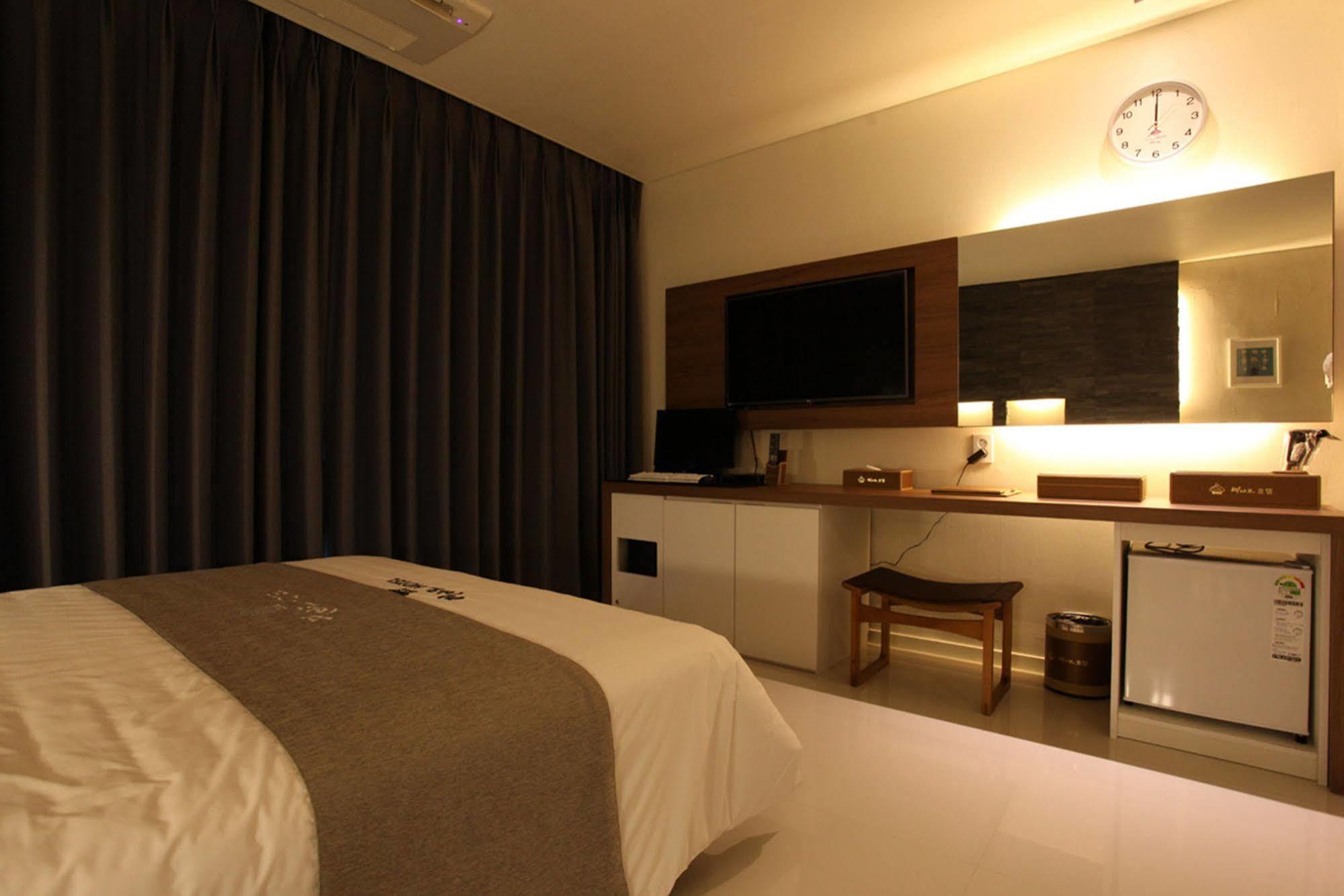 Drive In Hotel Tiamo Pocheon Buitenkant foto