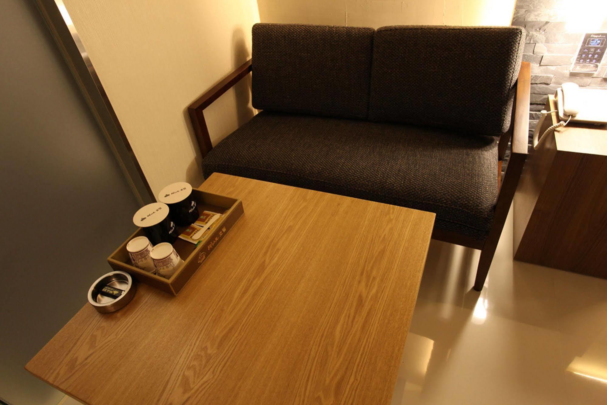 Drive In Hotel Tiamo Pocheon Buitenkant foto