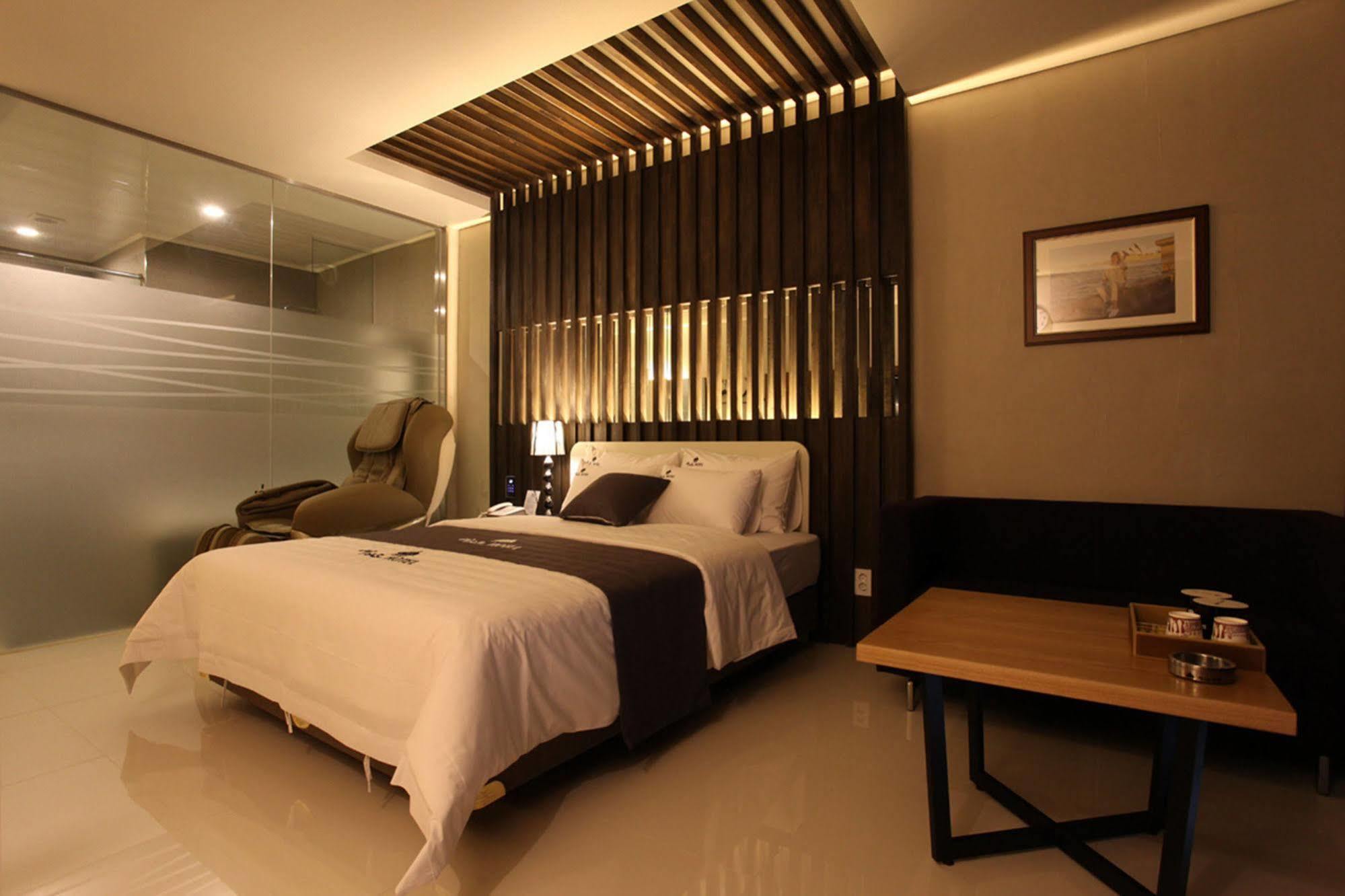 Drive In Hotel Tiamo Pocheon Buitenkant foto